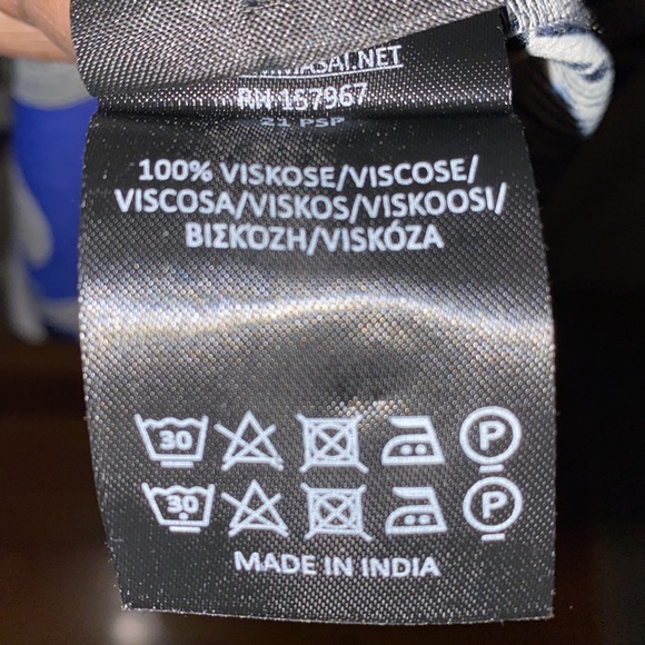 Button down blouse - Picture 3 of 3